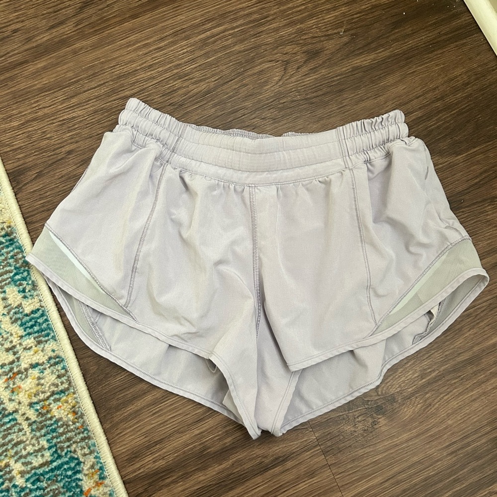 💜Lavender lululemon shorts💜